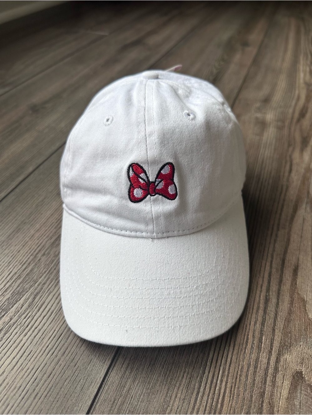 Disney White Baseball Cap with Black Logo Tag Minnie Mouse Red Bow Hat